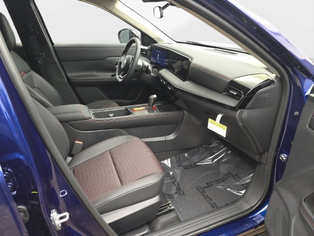 New 2027 Nissan Kicks SR w/ SR Premium Package FWD image 39