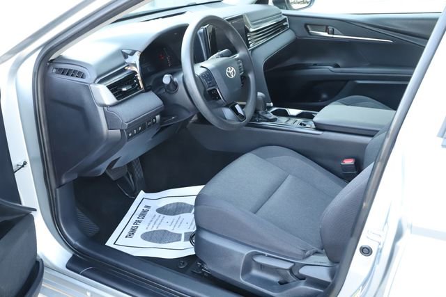 Used 2025 Toyota Camry LE FWD image 10