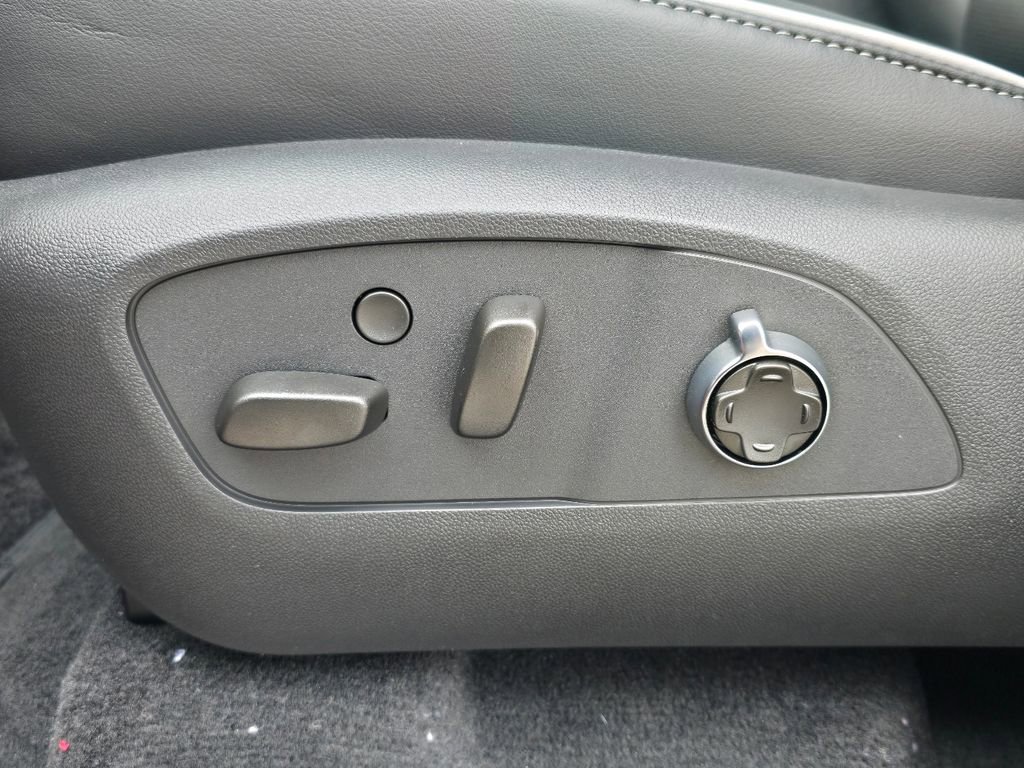 New 2026 Buick Enclave Avenir w/ Super Cruise Package image 16