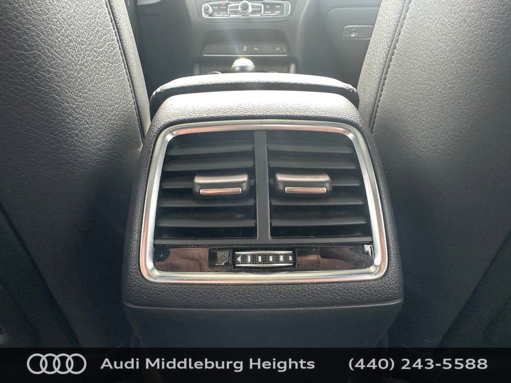 Used 2016 Audi Q3 2.0T Premium Plus w/ Technology Package AWD/4WD image 31