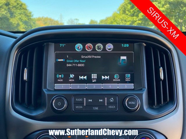 Used 2017 Chevrolet Colorado Z71 AWD/4WD image 32