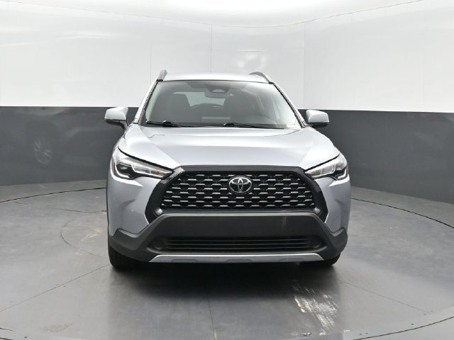 Used 2024 Toyota Corolla Cross LE FWD image 32