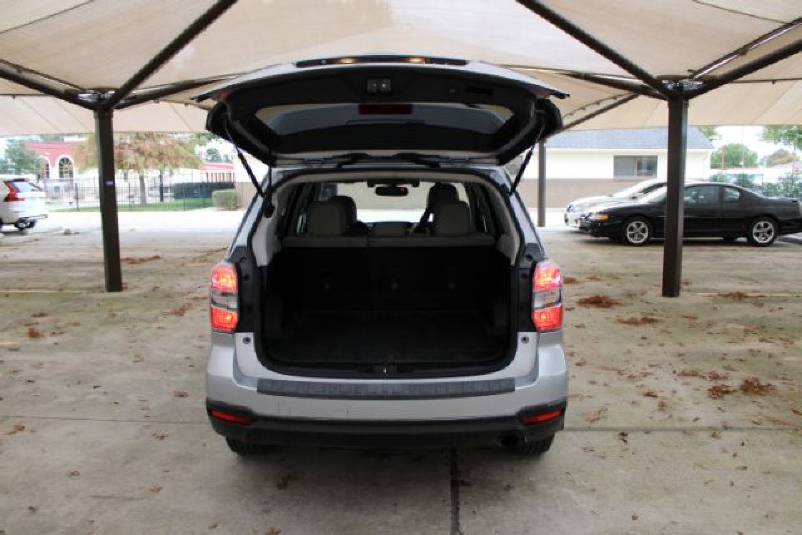 Used 2014 Subaru Forester 2.5i Touring image 9