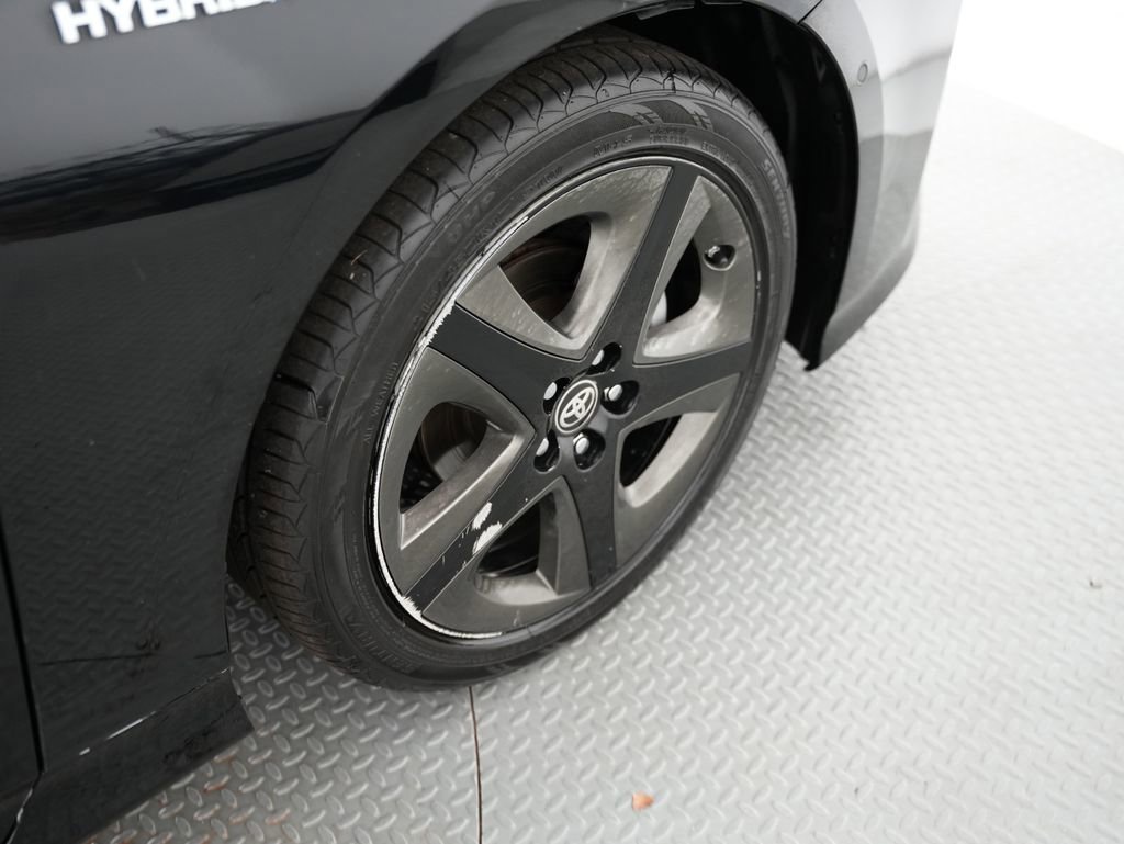 Used 2020 Toyota Prius Limited FWD image 56