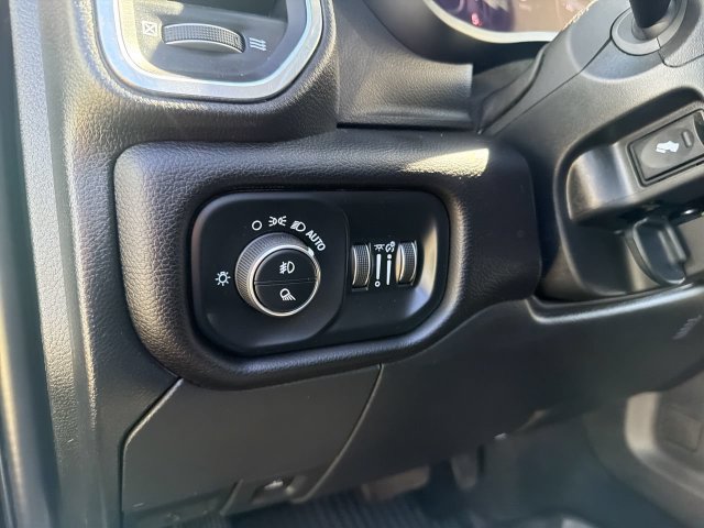 Used 2024 RAM 3500 Laramie AWD/4WD image 17