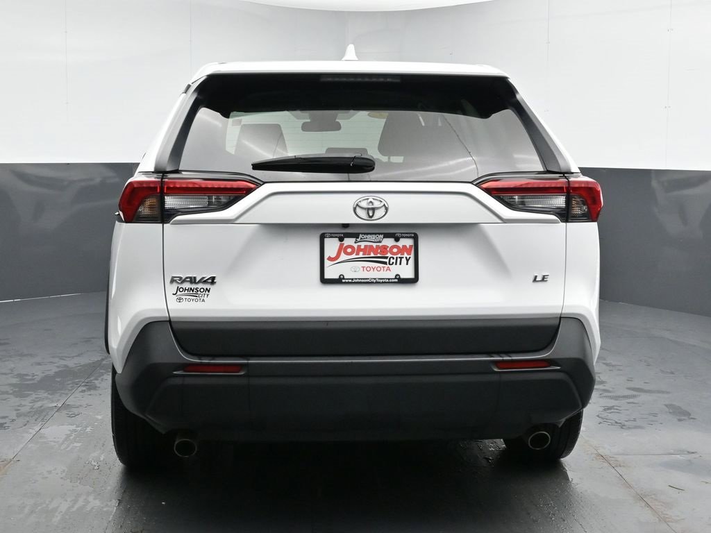Used 2023 Toyota RAV4 LE image 7