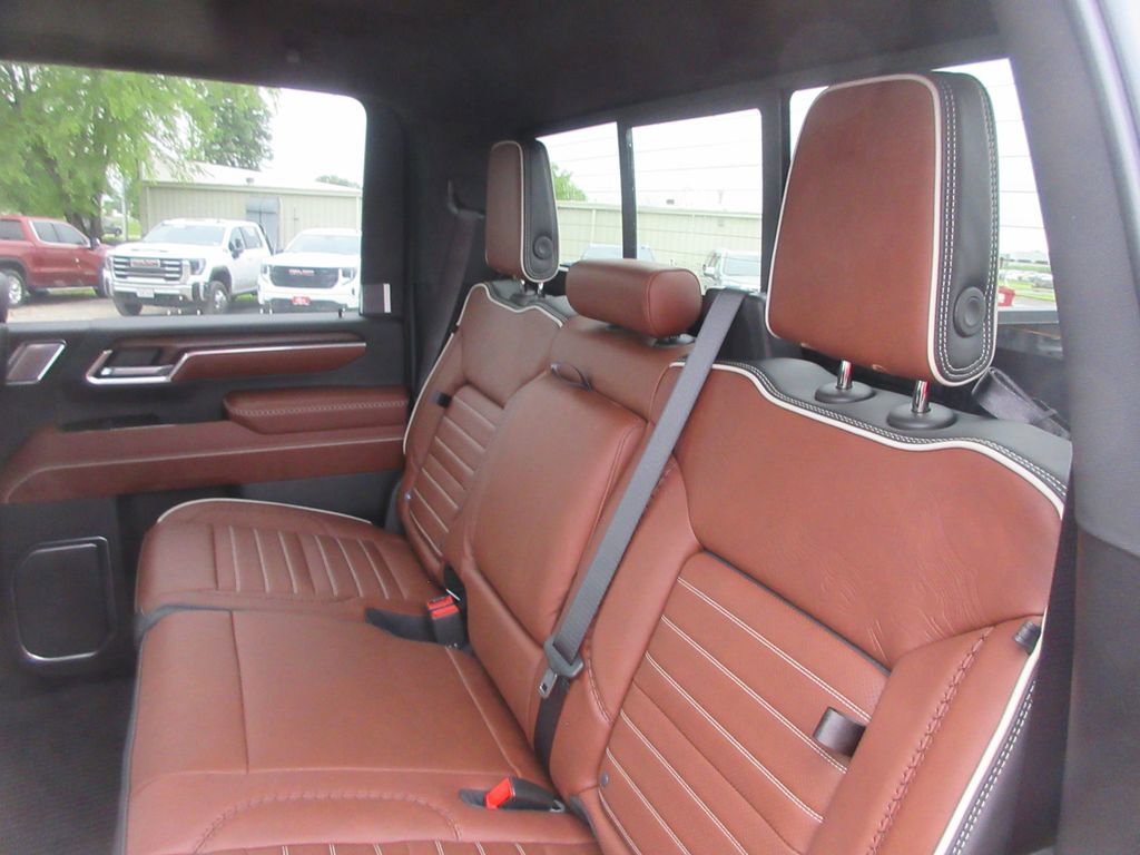 New 2026 GMC Sierra 2500 Denali Ultimate AWD/4WD image 14