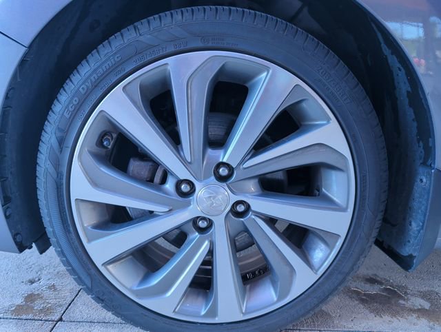 Used 2019 Hyundai Accent Limited FWD image 23