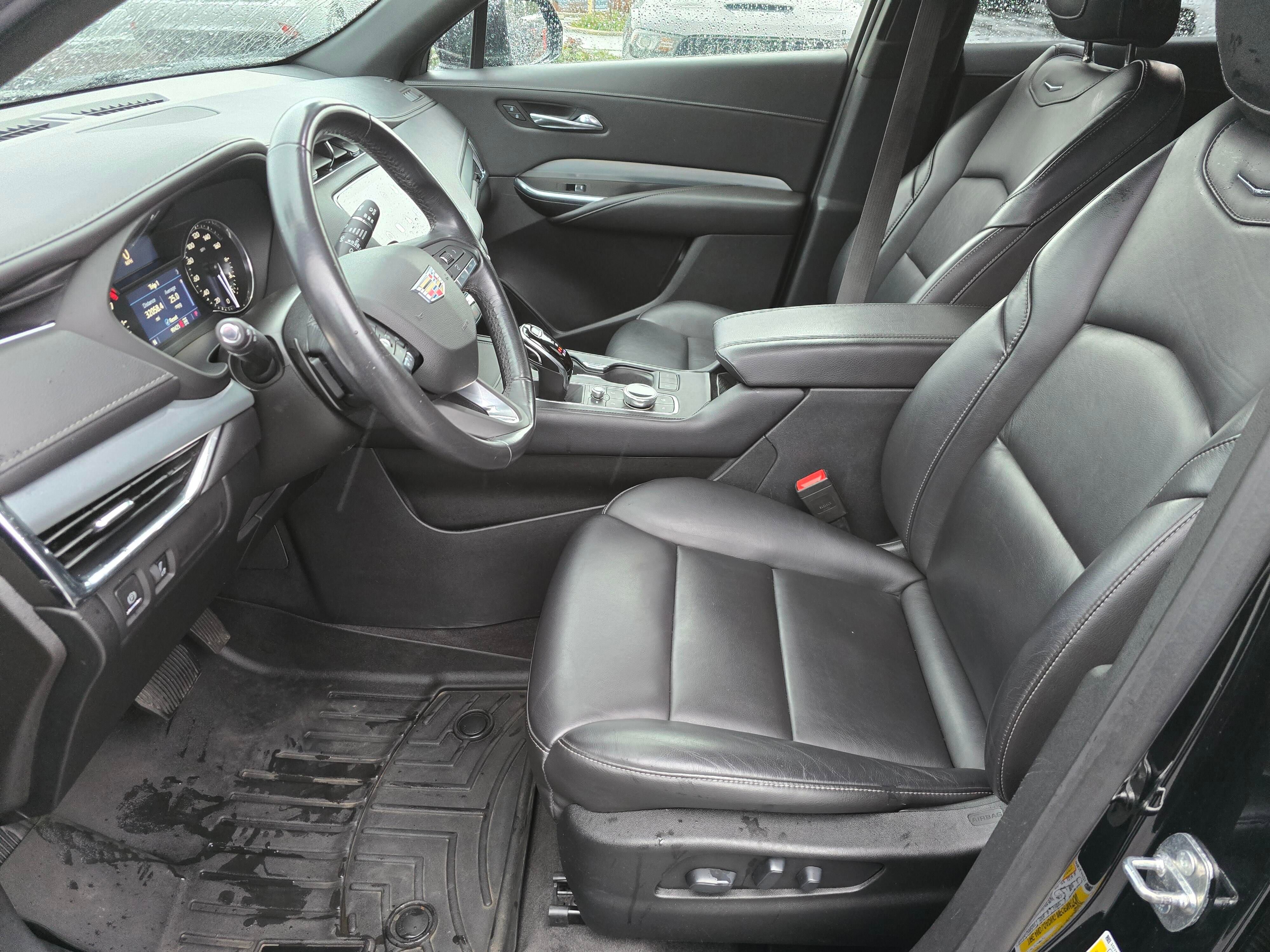 Used 2020 Cadillac XT4 Premium Luxury image 26