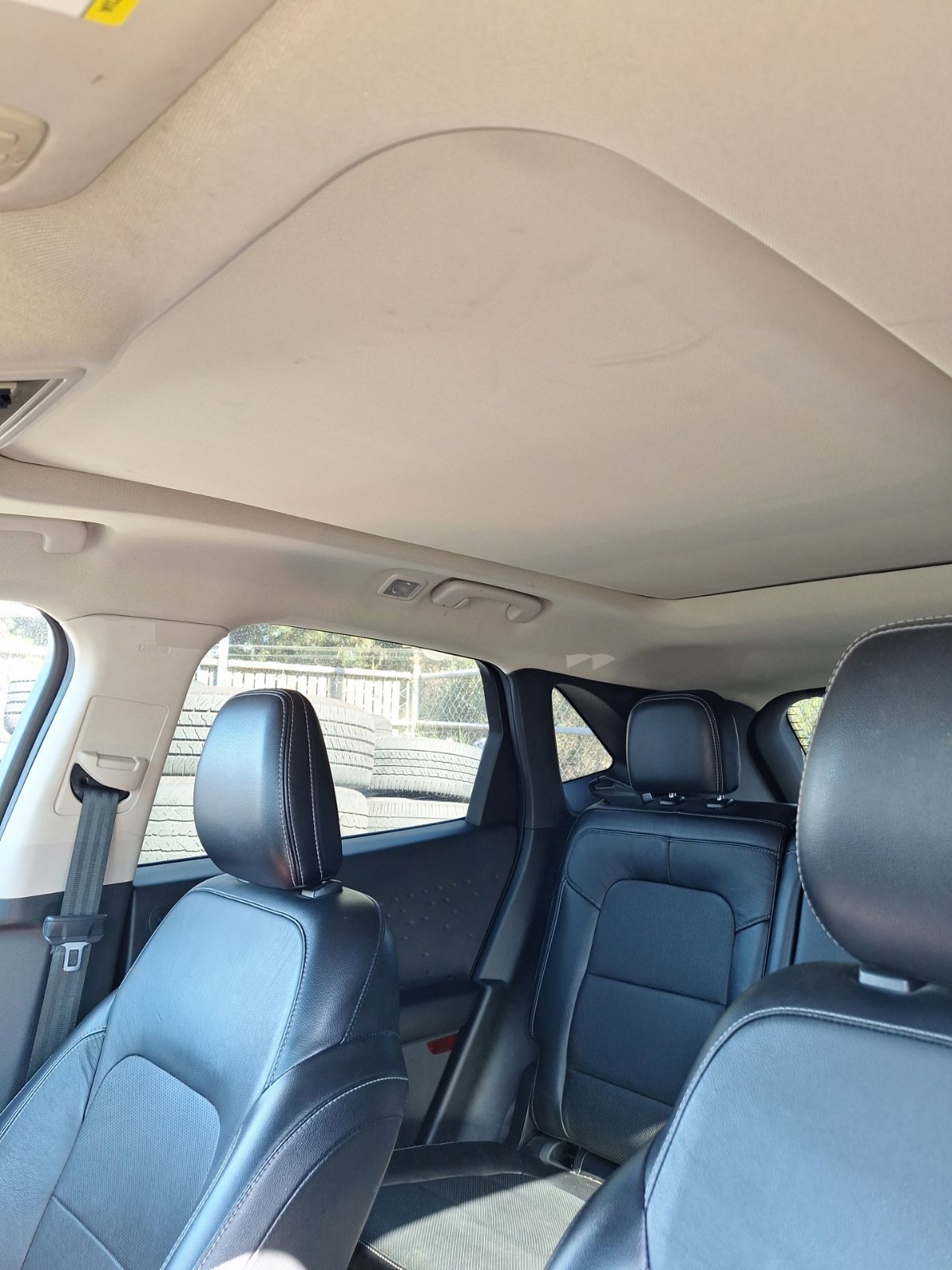 Used 2020 Ford Escape Titanium AWD/4WD image 14