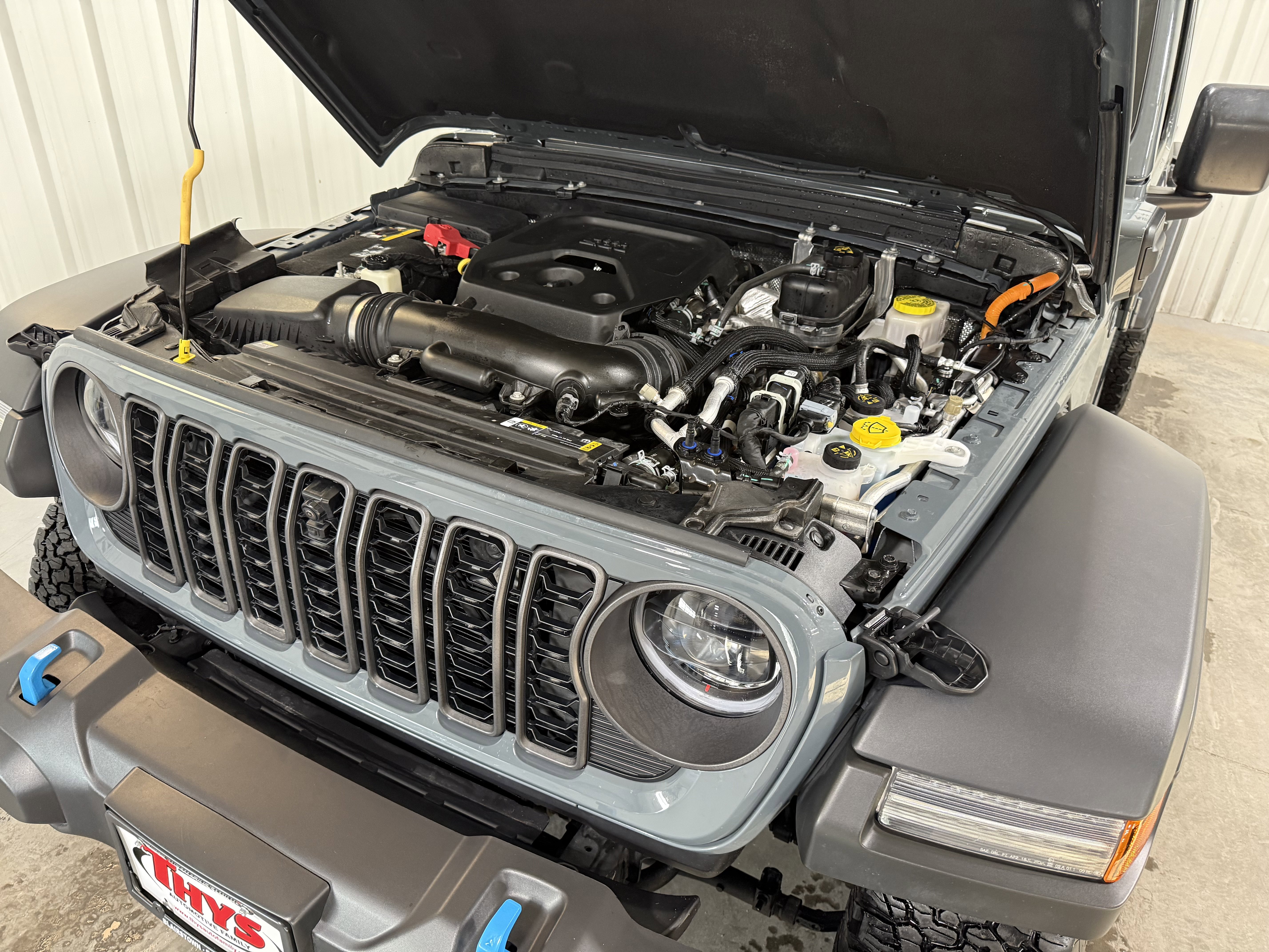 Used 2024 Jeep Wrangler Unlimited Rubicon 4xe w/ Technology Group image 18