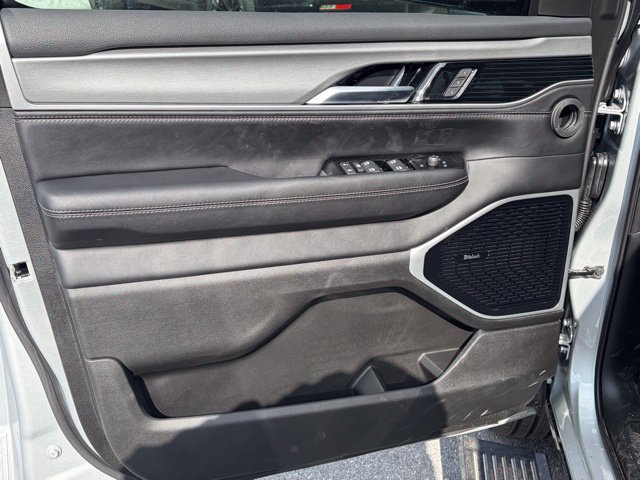 New 2026 Jeep Grand Wagoneer Limited AWD/4WD image 12