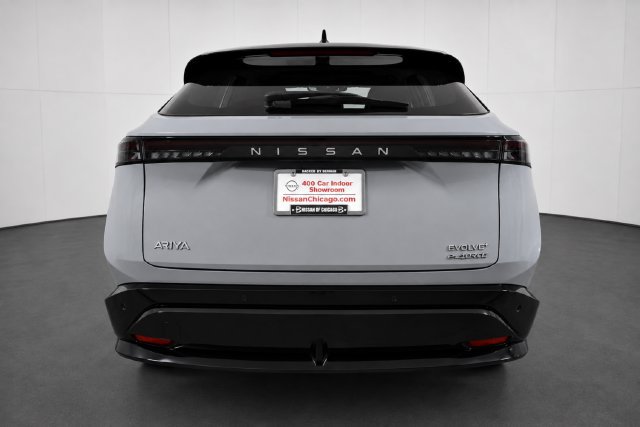 Used 2024 Nissan Ariya AWD image 5