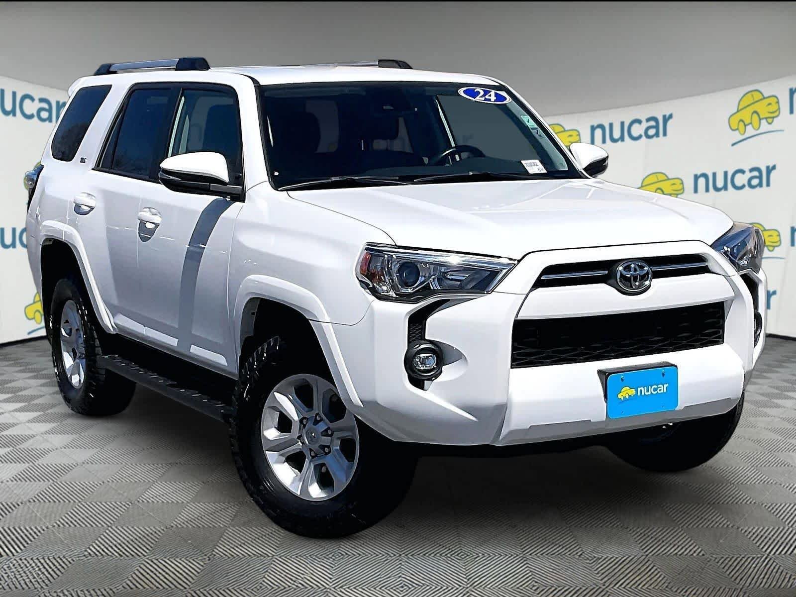 Used 2025 Toyota 4Runner SR5 AWD/4WD image 1