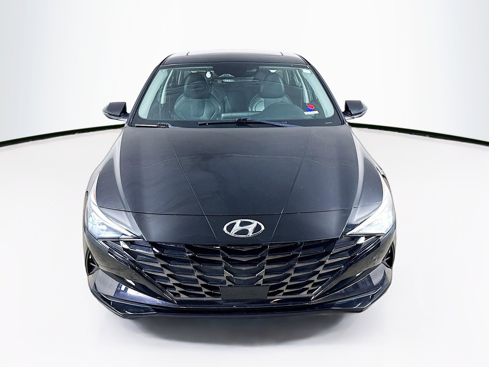 Used 2022 Hyundai Elantra Limited FWD image 3