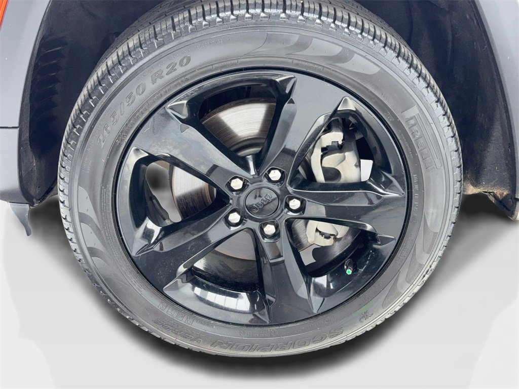 Used 2024 Jeep Grand Cherokee L Limited w/ Black Appearance Package image 55