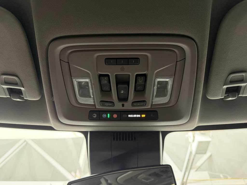Used 2022 GMC Sierra 1500 Elevation AWD/4WD image 17