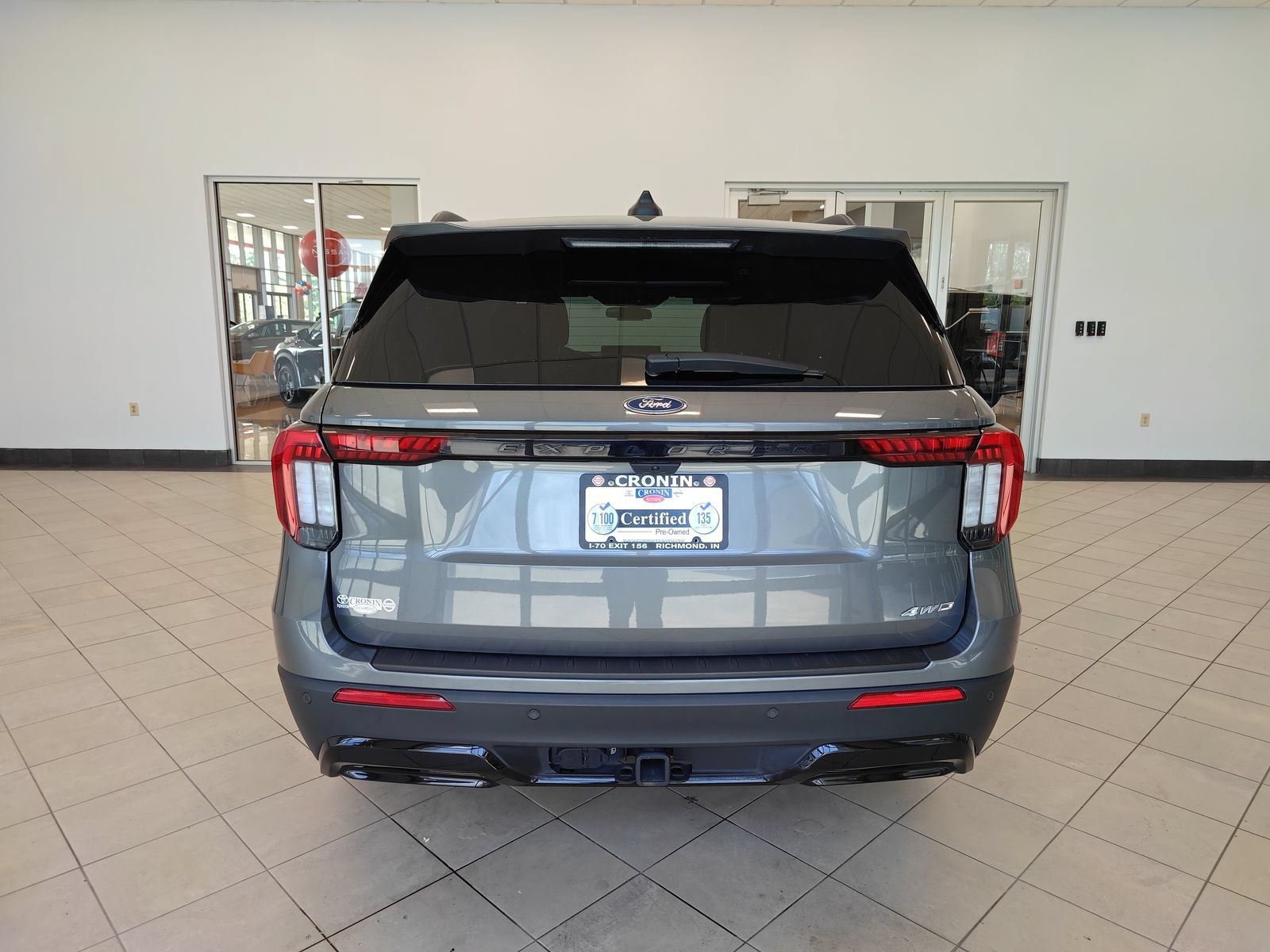 Used 2025 Ford Explorer ST-Line AWD/4WD image 4