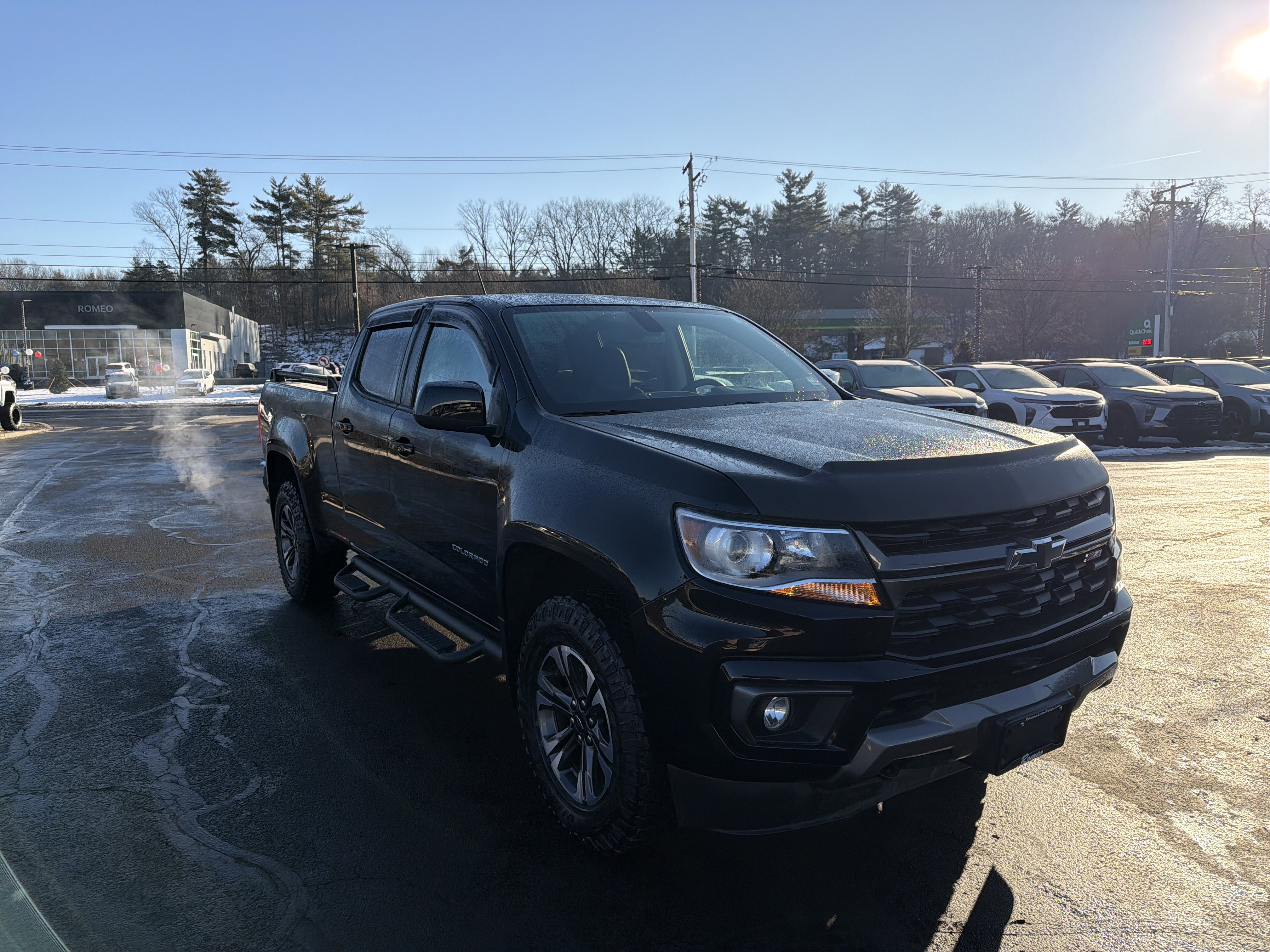 Used 2022 Chevrolet Colorado Z71 image 3