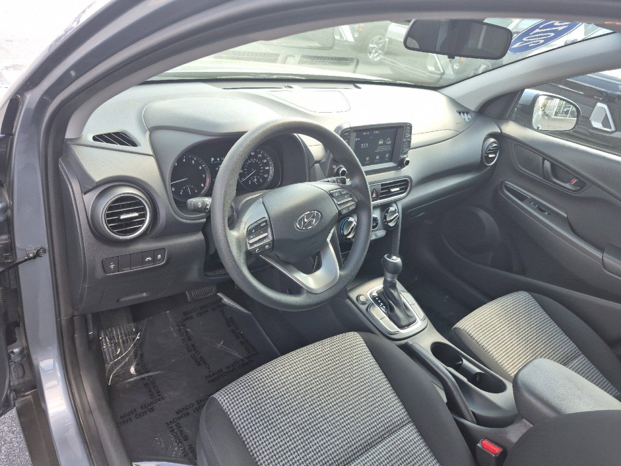 Used 2019 Hyundai Kona SE FWD image 34