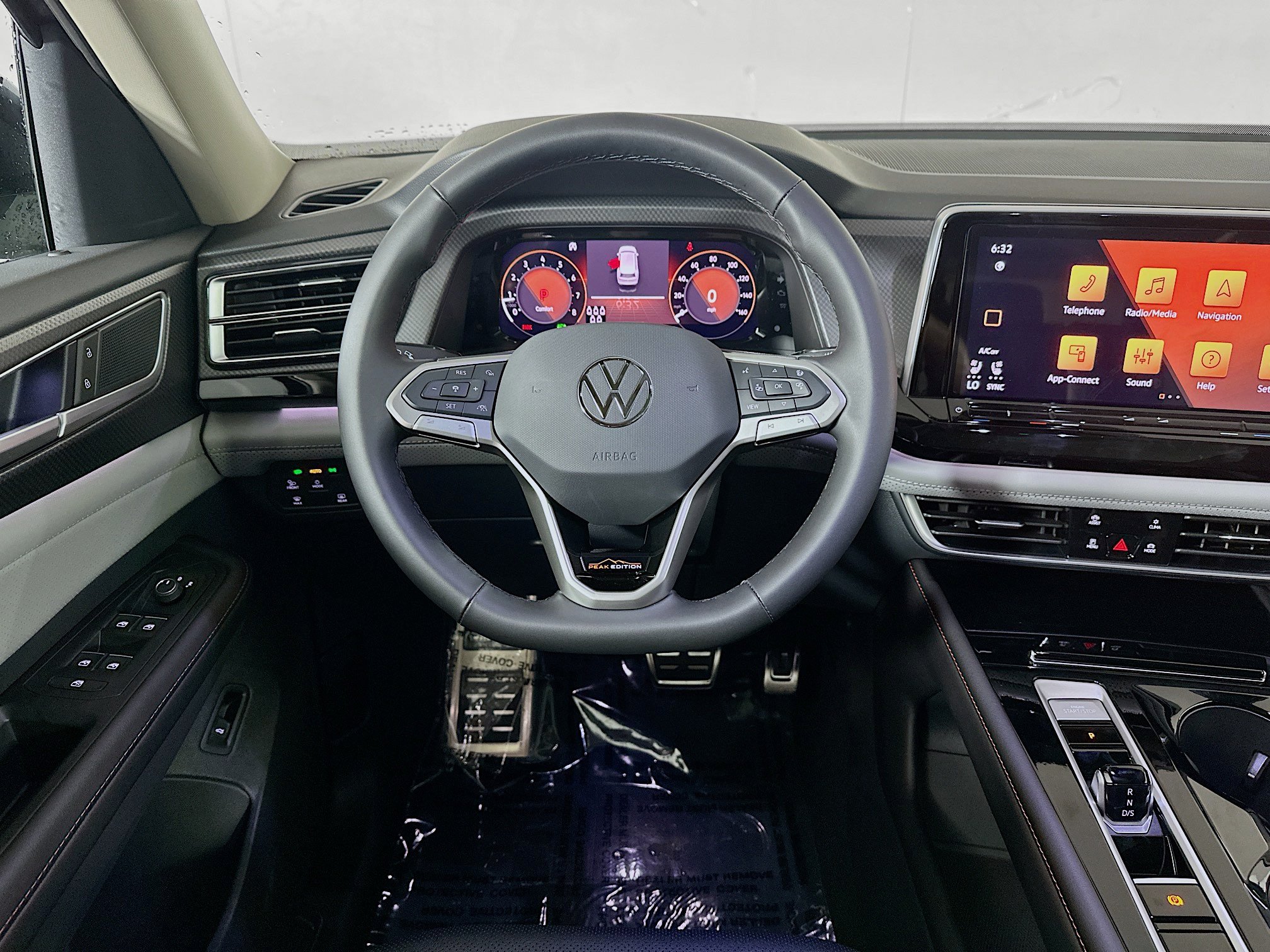 New 2026 Volkswagen Atlas Peak Edition AWD/4WD image 21