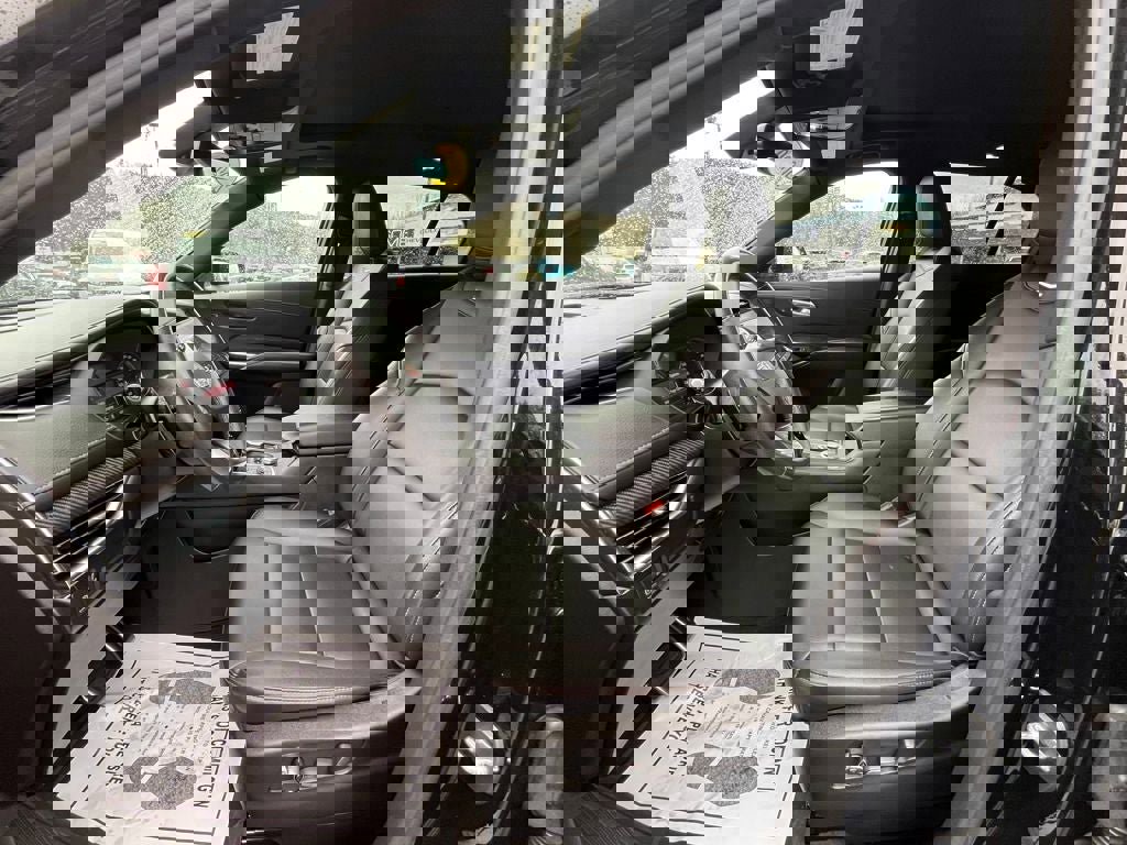 Used 2023 Cadillac XT4 Sport image 14