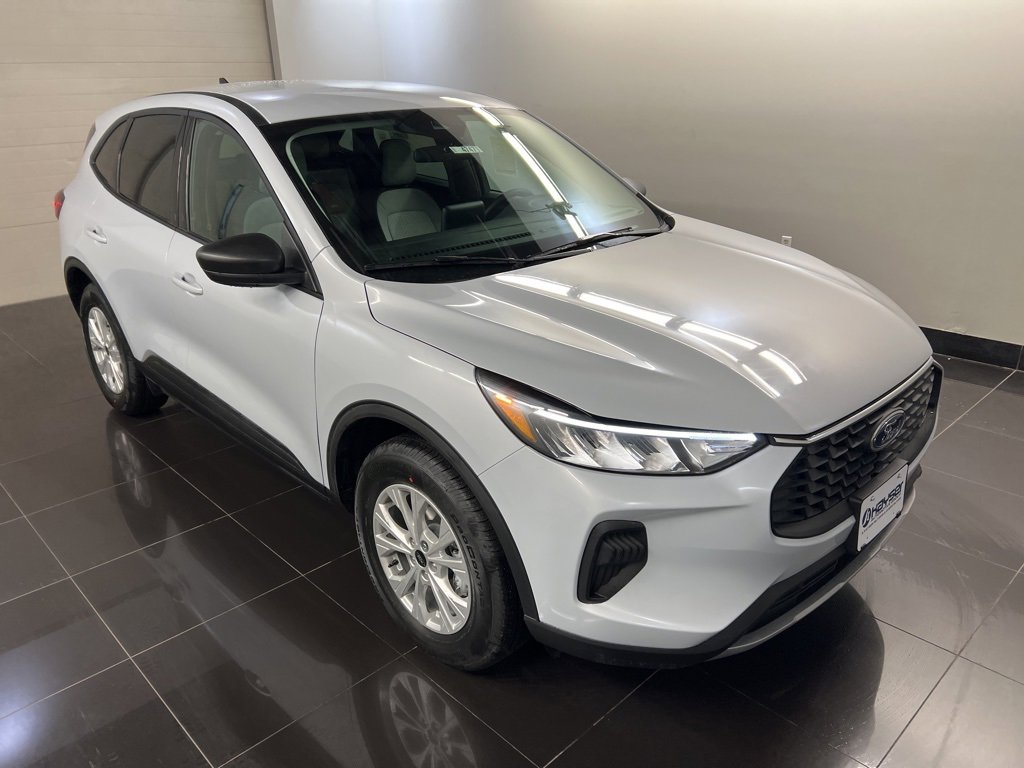 New 2026 Ford Escape Active w/ Cold Weather Package