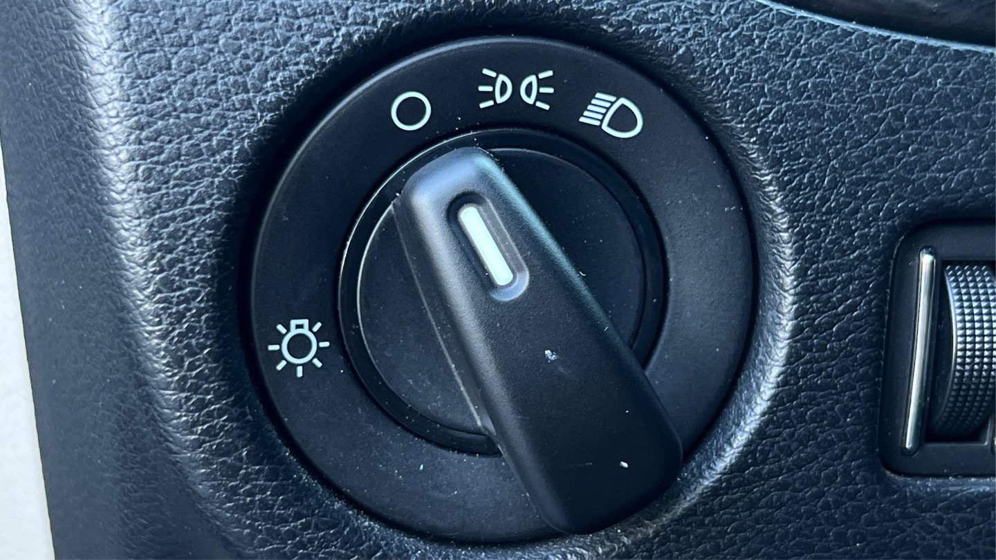 Used 2019 Dodge Grand Caravan SE w/ UConnect Hands-Free Group FWD image 20