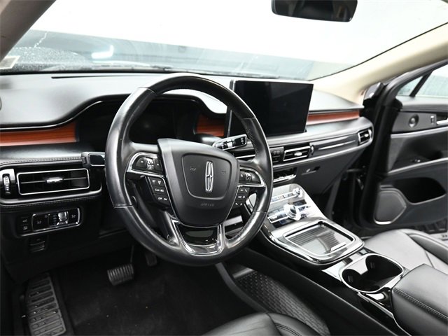 Used 2023 Lincoln Nautilus Reserve w/ Luxury Package image 16