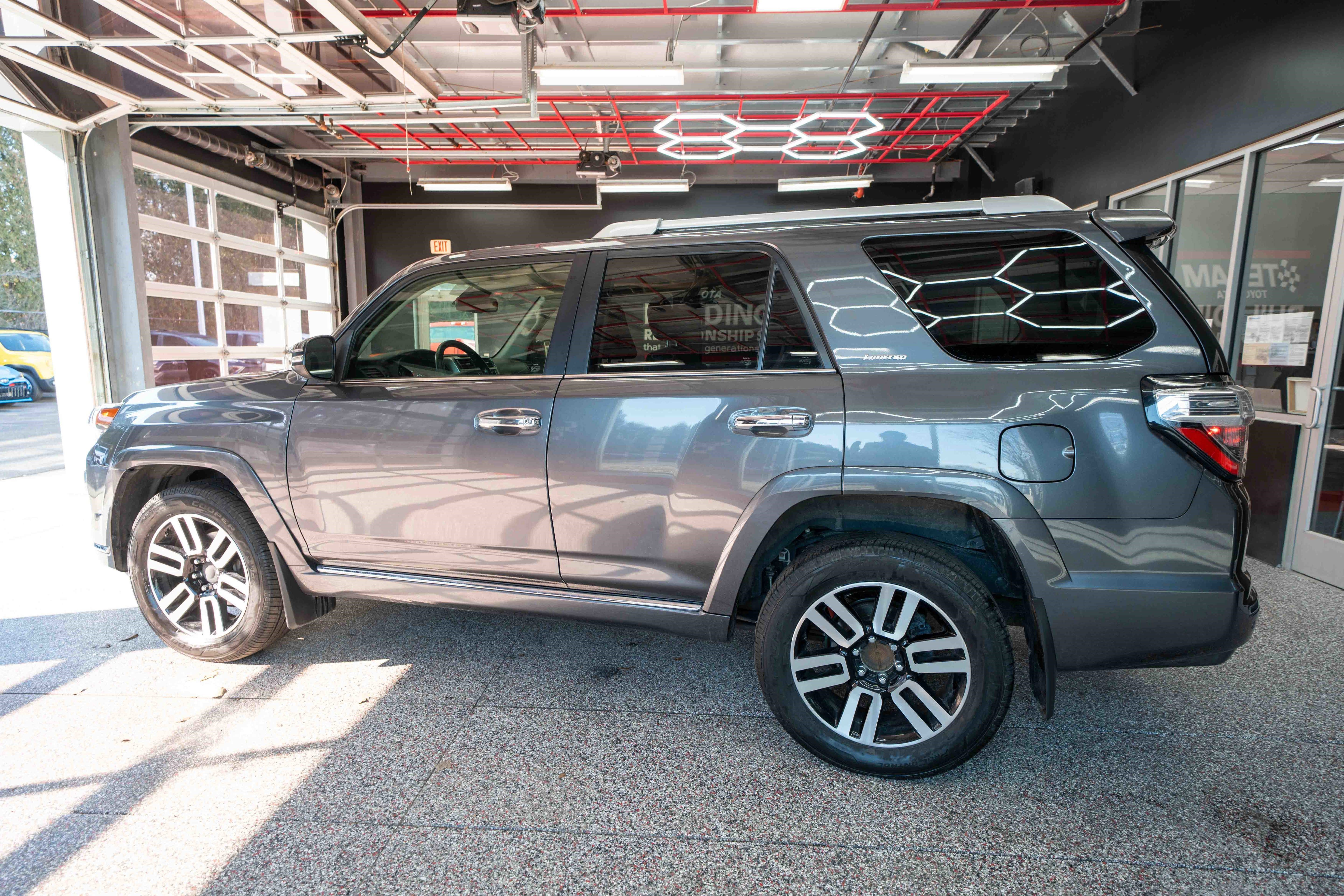 Used 2023 Toyota 4Runner Limited image 2