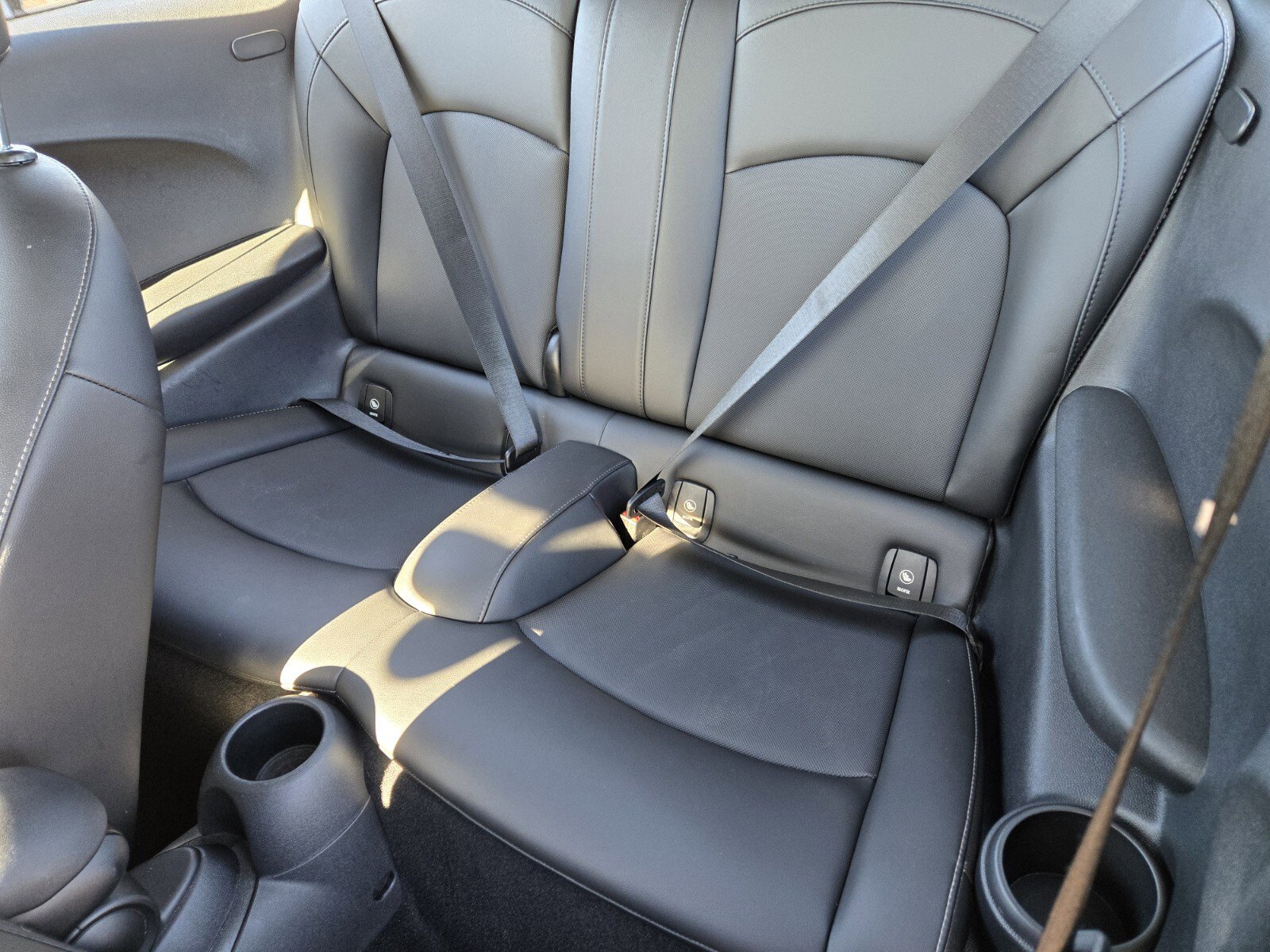 Used 2019 MINI Cooper 2-Door Hardtop image 12