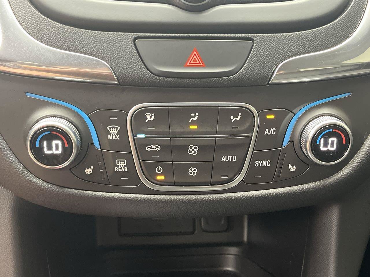 Certified 2019 Chevrolet Equinox LT AWD/4WD image 19