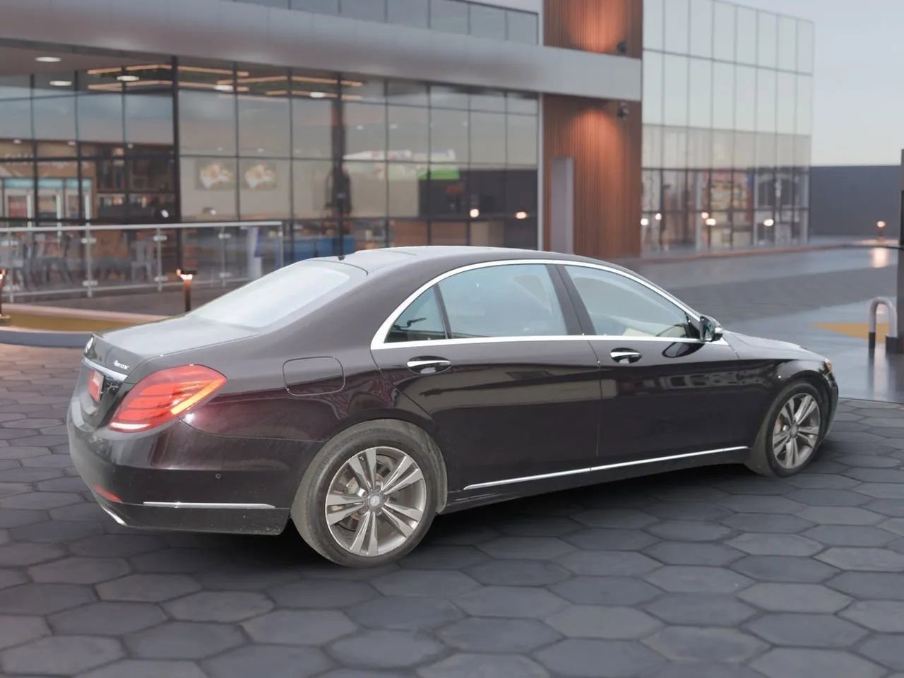 Used 2015 Mercedes-Benz S 550 4MATIC Sedan w/ Premium 1 Package image 9