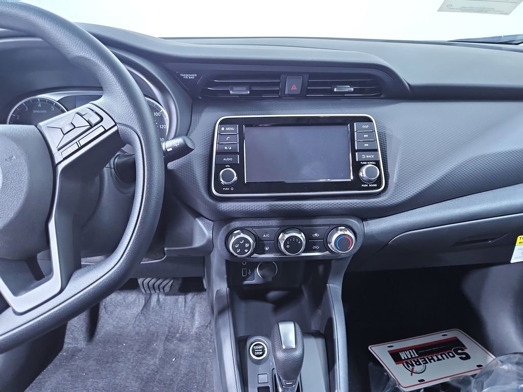 New 2025 Nissan Kicks Play S FWD image 18