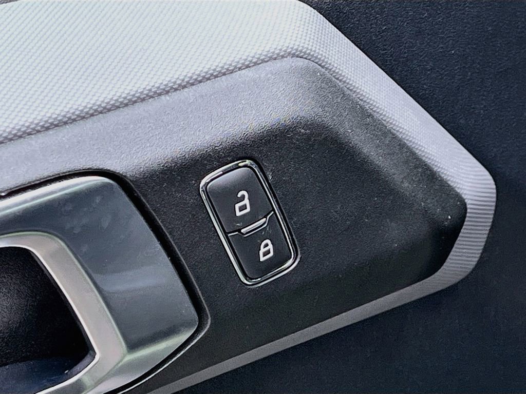 Used 2022 Ford Bronco Black Diamond AWD/4WD image 18