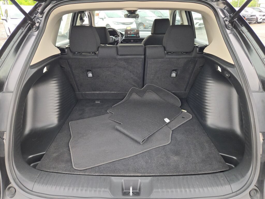 Used 2025 Honda HR-V LX image 24