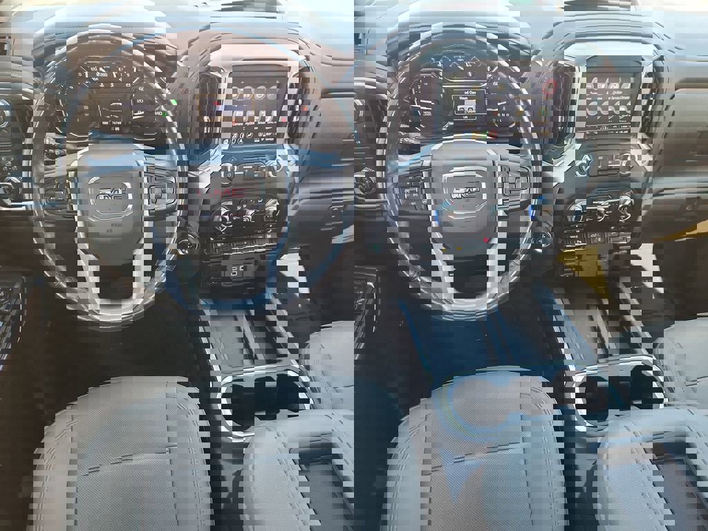 Used 2021 GMC Sierra 2500 SLT w/ SLT Premium Package image 10