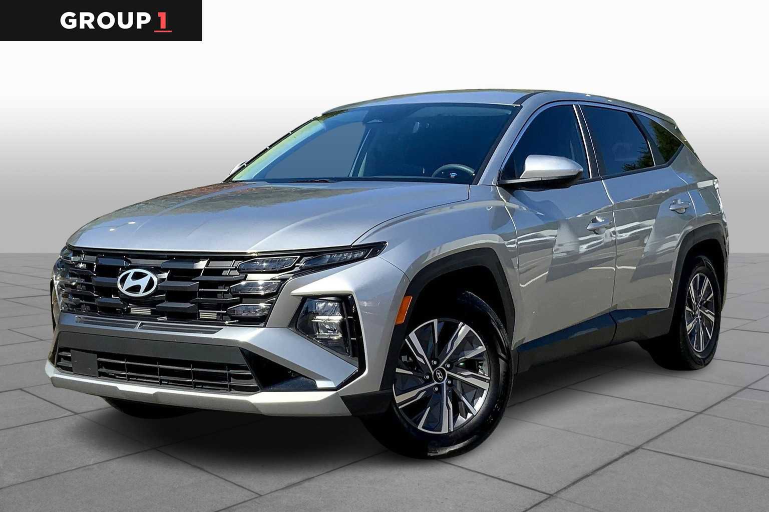 Used 2025 Hyundai Tucson SE video 1