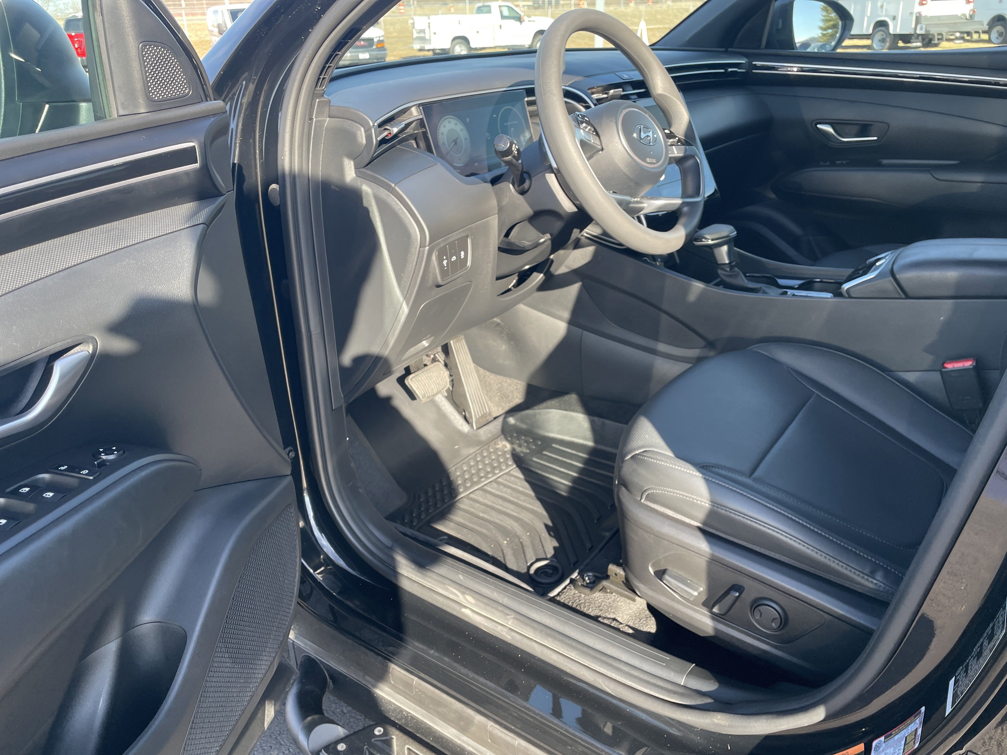 Used 2024 Hyundai Santa Cruz Night image 12