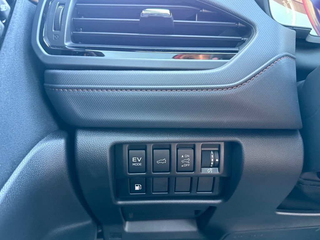 Used 2025 Subaru Forester Touring AWD/4WD image 13