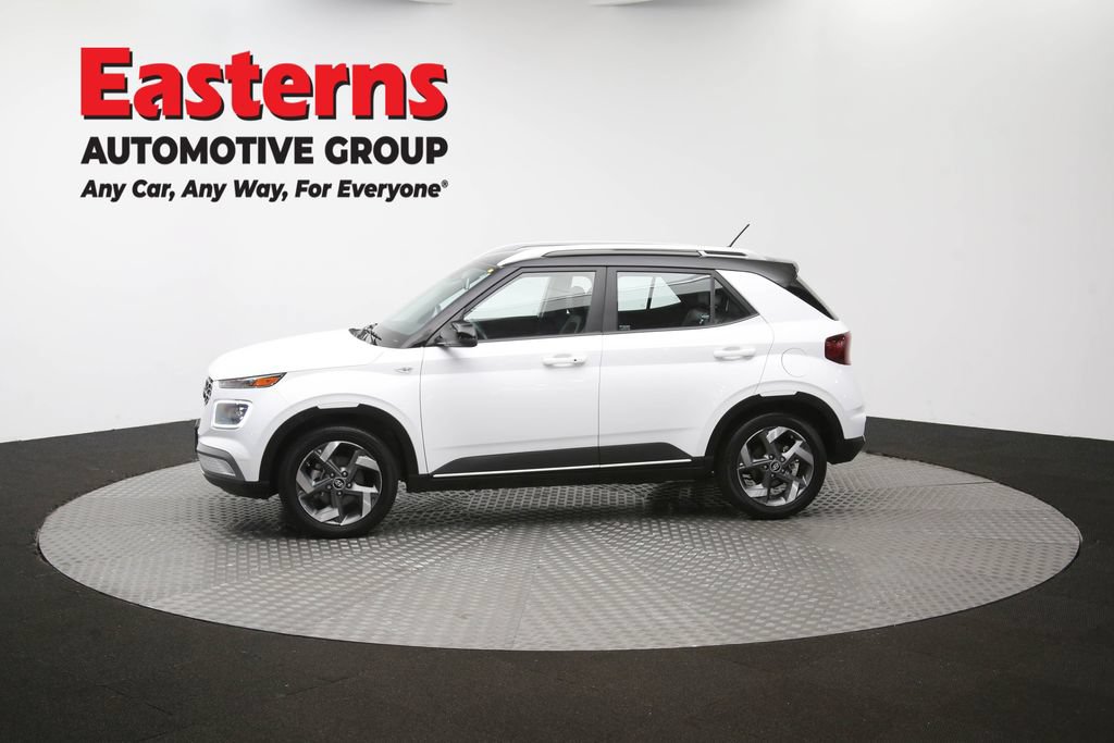 Used 2025 Hyundai Venue Limited FWD image 60