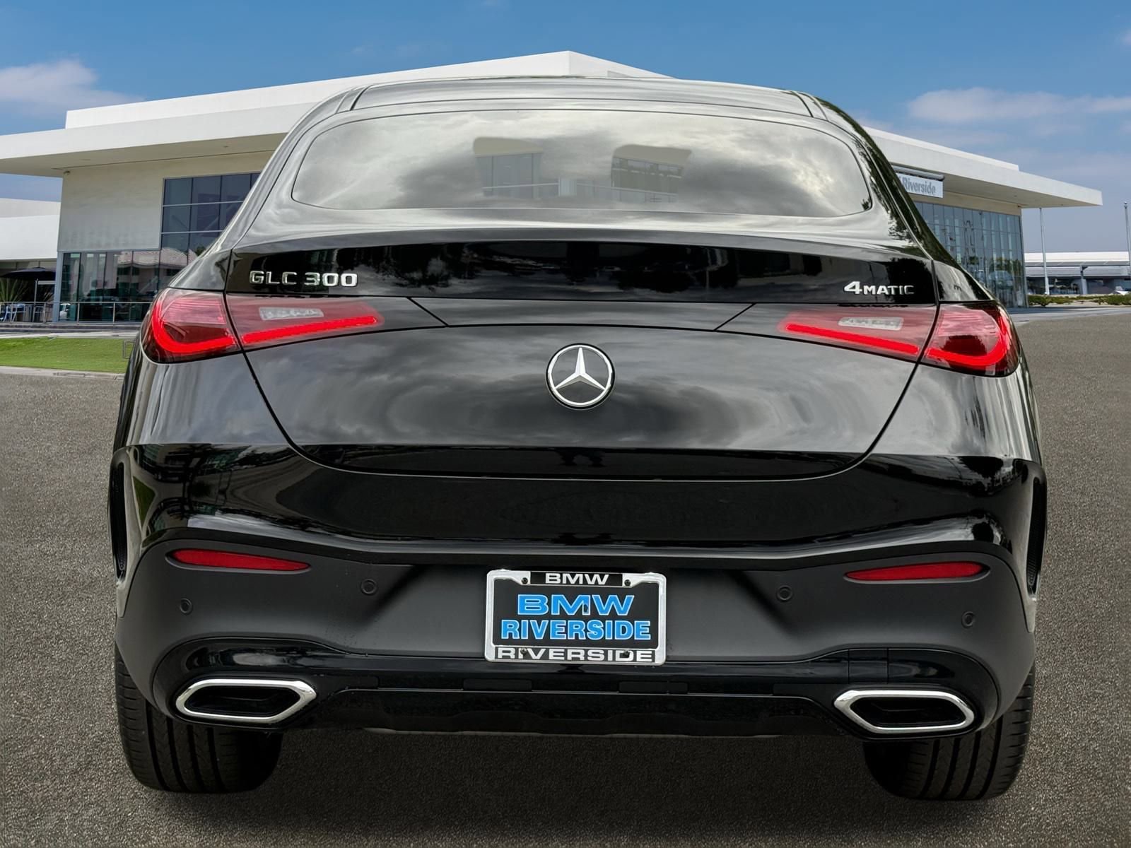 Used 2025 Mercedes-Benz GLC 300 4MATIC image 9