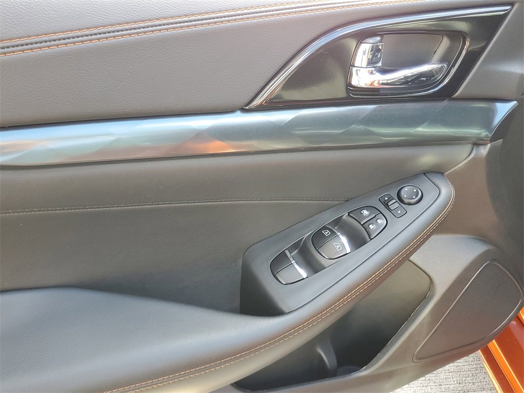 Certified 2019 Nissan Maxima SR w/ Illumination Package image 17