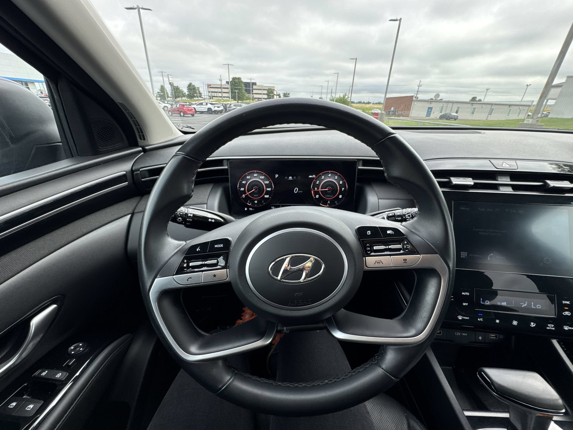 Used 2022 Hyundai Tucson SEL w/ Convenience + Premium Package FWD image 14