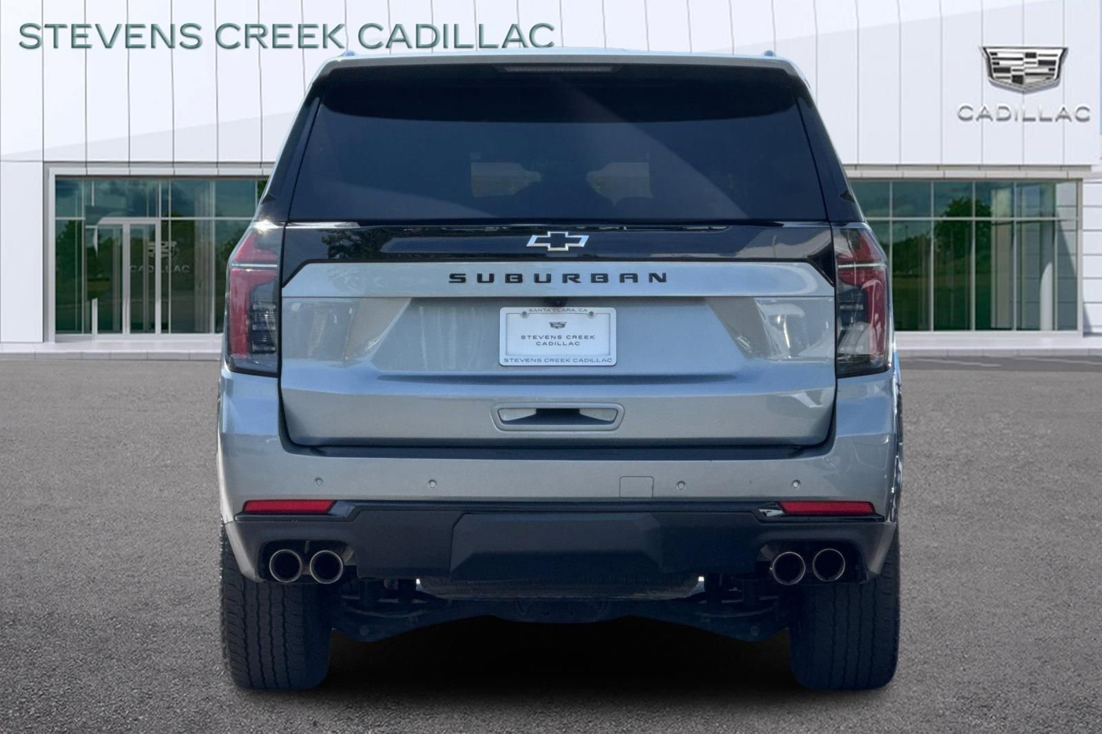 Used 2025 Chevrolet Suburban Z71 AWD/4WD image 4