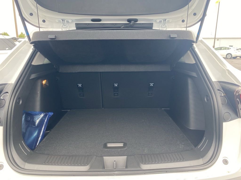 New 2025 Chevrolet Trax LT image 11