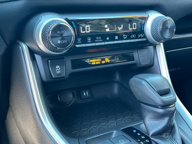 Used 2019 Toyota RAV4 XLE w/ All Weather Liner Package AWD/4WD image 47