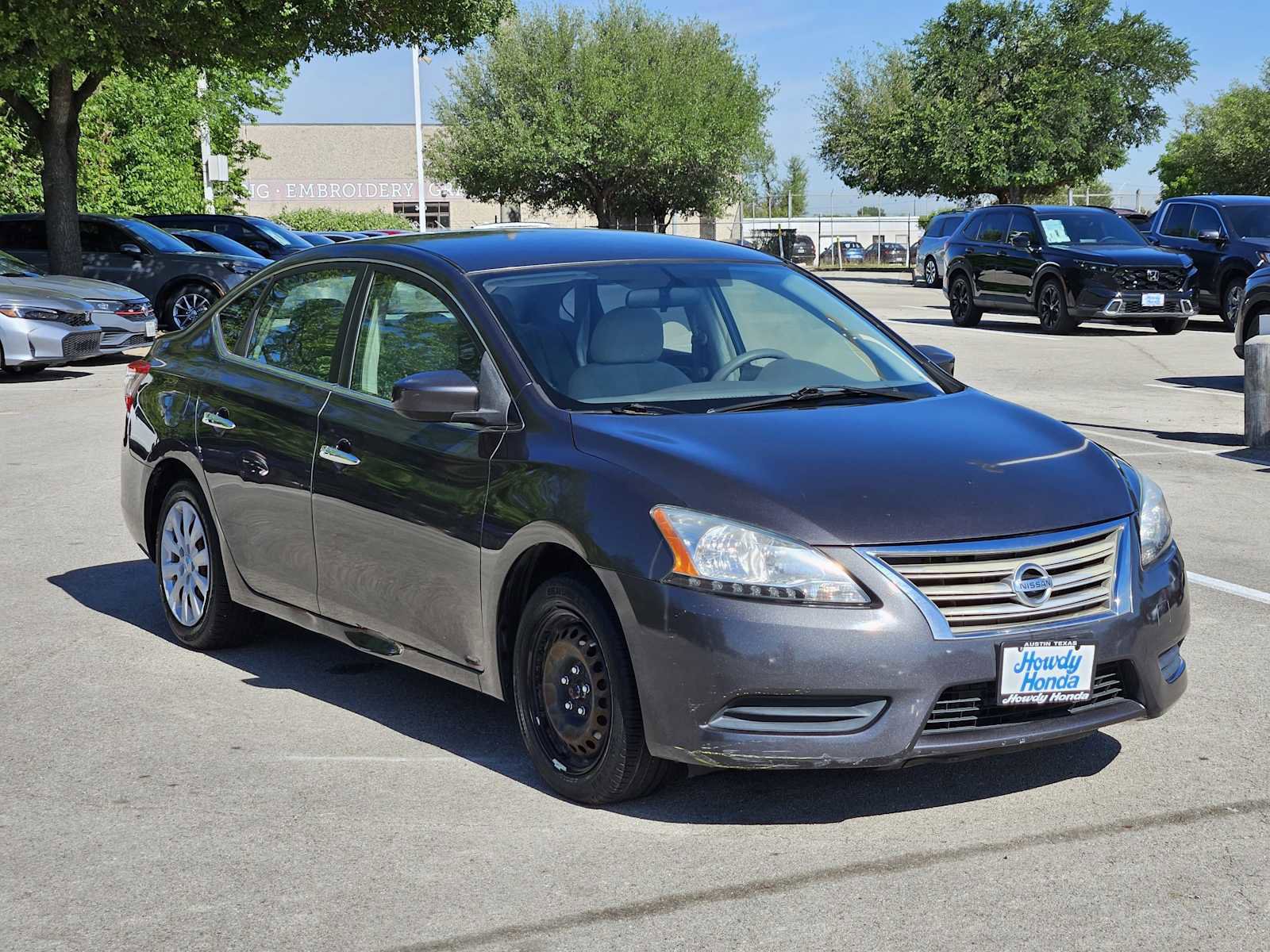 Used 2013 Nissan Sentra SV image 2