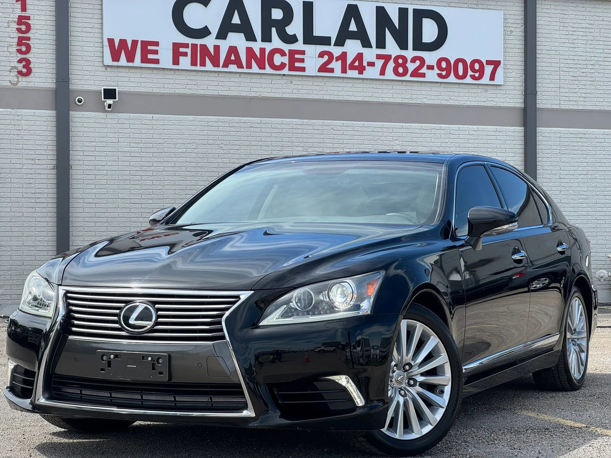 Used 2013 Lexus LS 460 w/ Comfort Pkg RWD image 1
