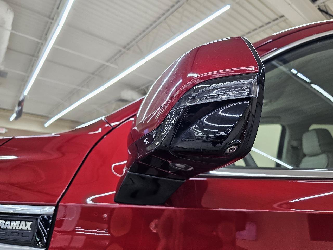 Used 2021 GMC Yukon Denali RWD image 11